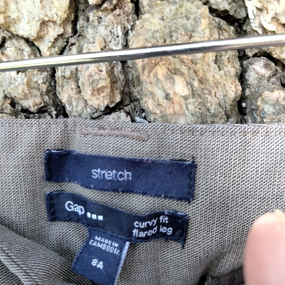 GAP Curvy Fit Flared Leg Pants in size 8A - Picture 3 of 3